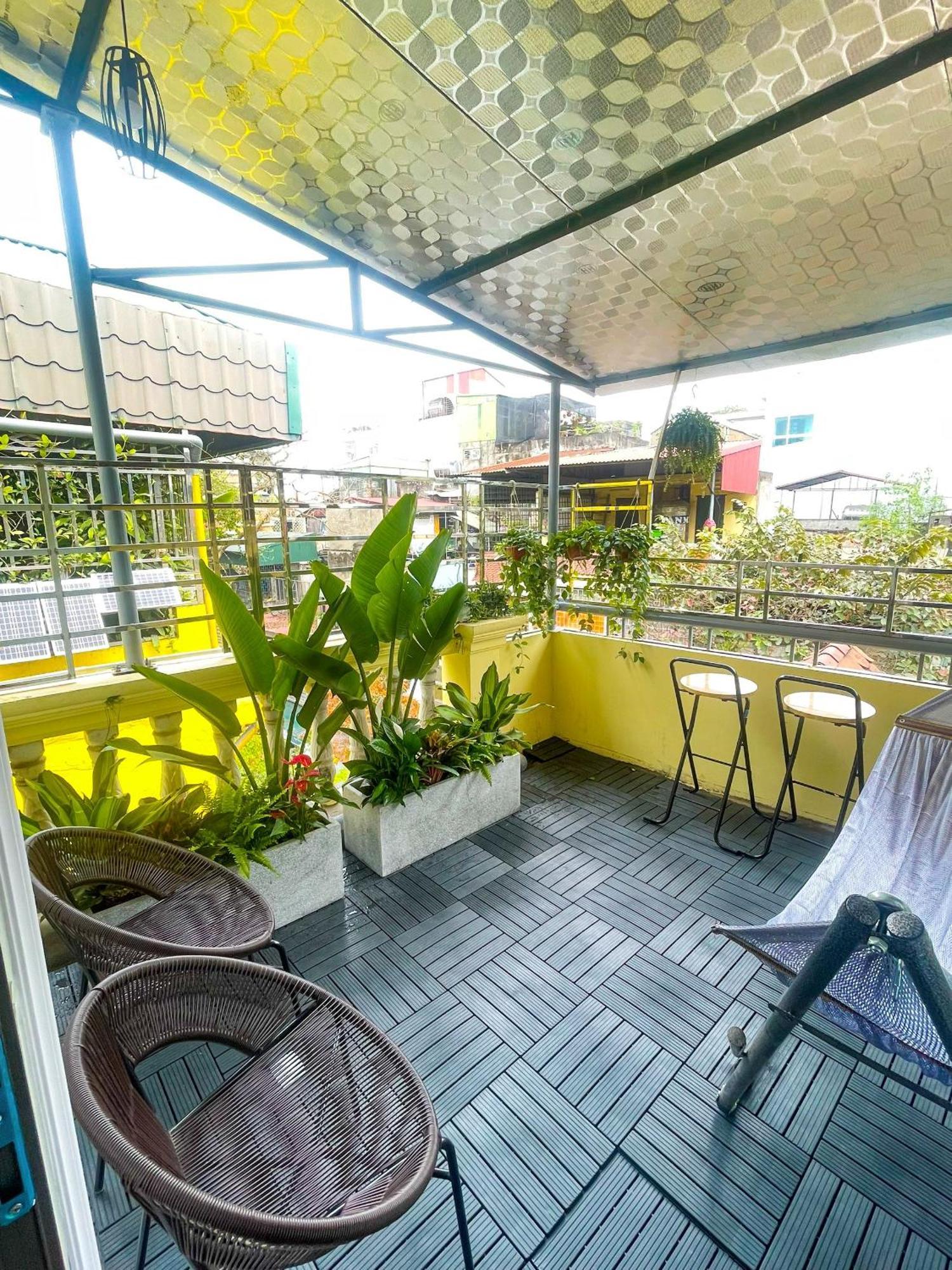 Ở trọ Sunny Garden Balcony In Old Quarter, Free Laundry, Free Water Hà Nội